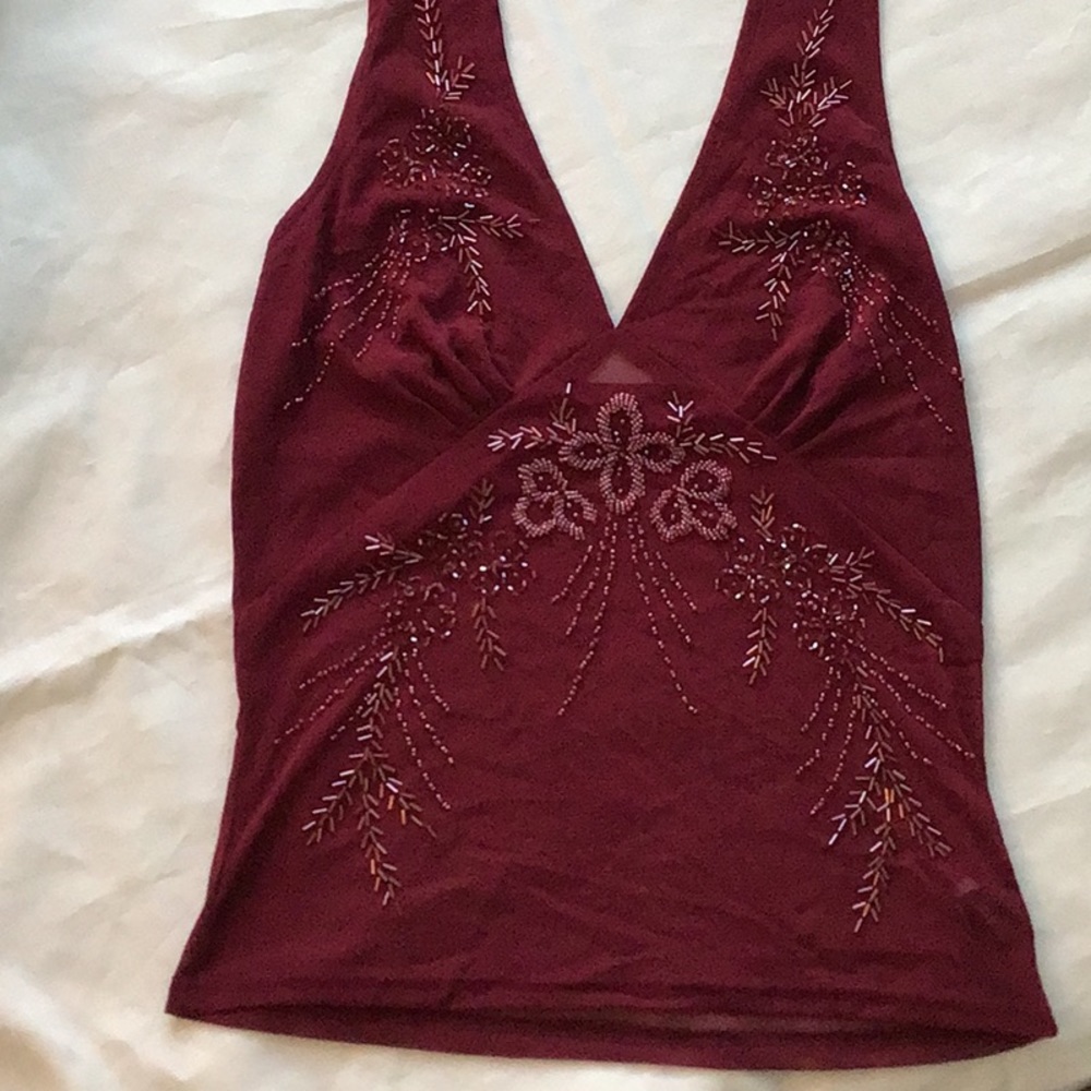 HALTER TOP BURGUNDY SIZE L. NEW. NO TAGS.